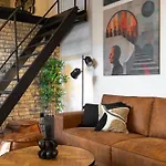 Designer Loft - Modern & Chic 아파트