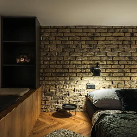 Designer Loft - Modern & Chic *