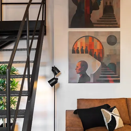 Designer Loft - Modern & Chic דירה *